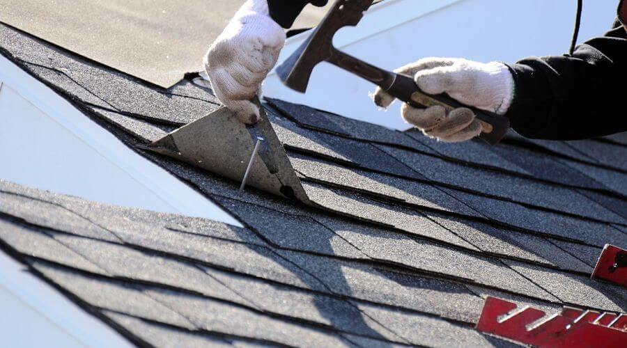 Professional gutter cleaning in Prairie Du Rocher, IL